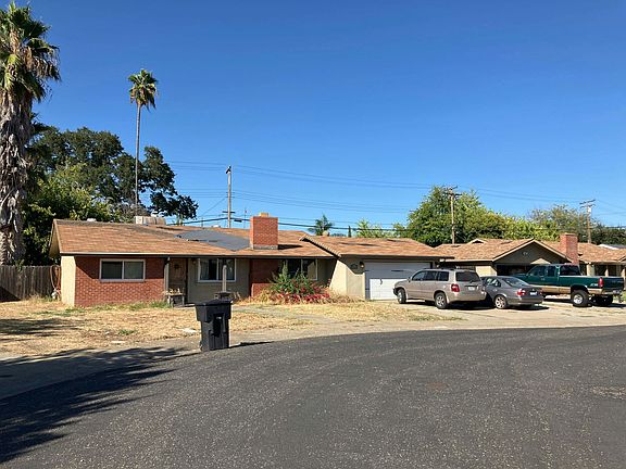 3rd image of 1213 Gerry Way