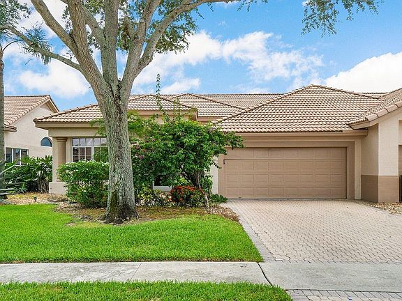 3rd image of 8957 Shoal Creek Ln