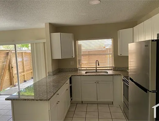 3003 NW 4th Ave #3 — Photo 9