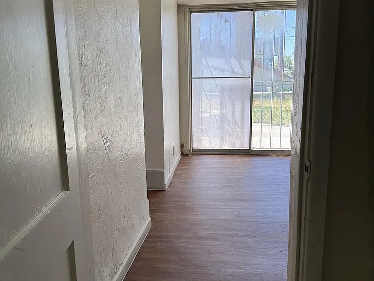 2318 Federal Ave #B — Photo 9