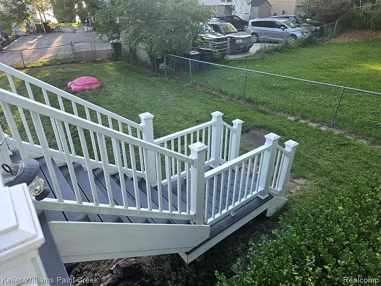 1125 S Long Lake Blvd — Photo 20