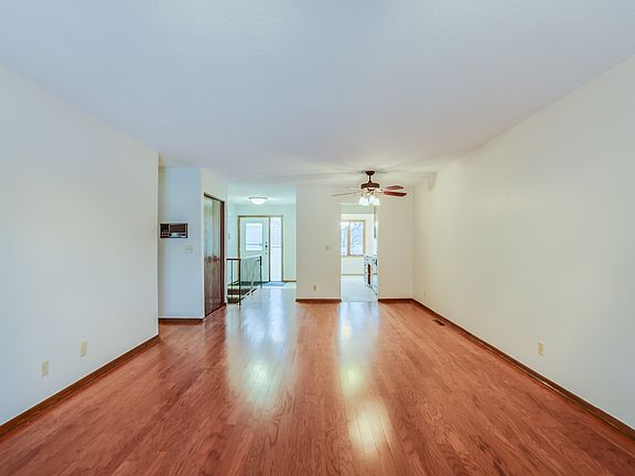 4th image of 16385 15th Ave N