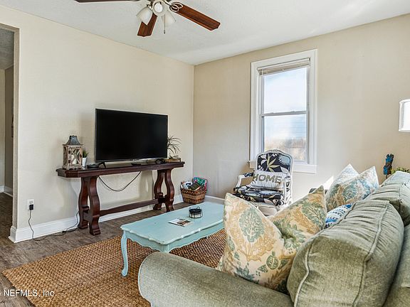 4th image of 4839 APPLETON Avenue