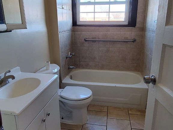 5th image of 270 Breckenridge St Floor 2