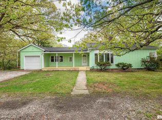 1169 N Upper Skyline Dr, East Peoria, IL 61611