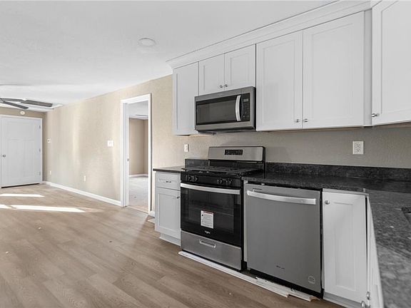 4th image of 2809 Arcadia Ave