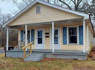 1436 R C Baldwin Ave APT B, High Pt, NC 27260