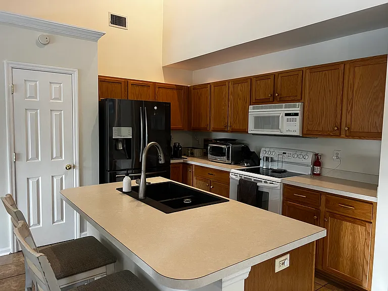 120 Oak Bluff Rd — Photo 12