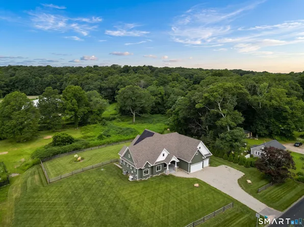 84 Killingworth Turnpike, Clinton, CT 06413