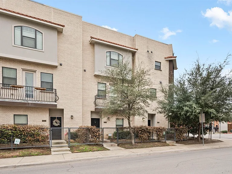 3142 Ross Ave #1 — Photo 42