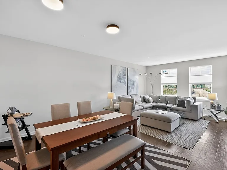 342 South Dr — Photo 14