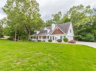 221 Paul Cagle Dr, Waleska, GA