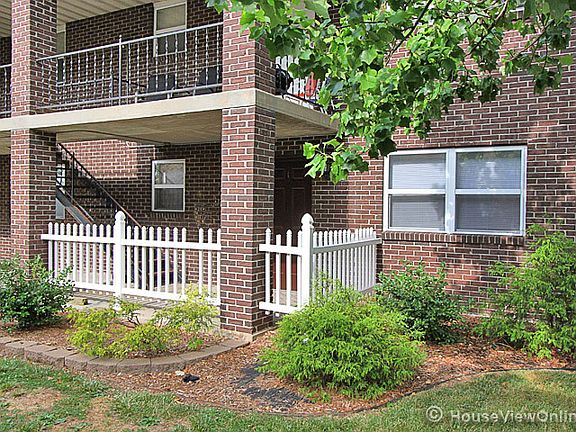 2nd image of 2830 Whitener St APT 2