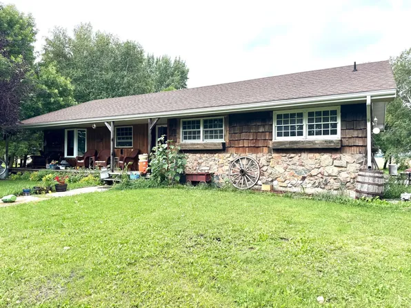 32632 380th Ave, Roseau, MN 56751