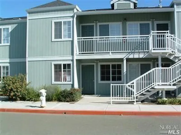 1501 La Esplanada Pl APT 324, Santa Rosa, CA 95404