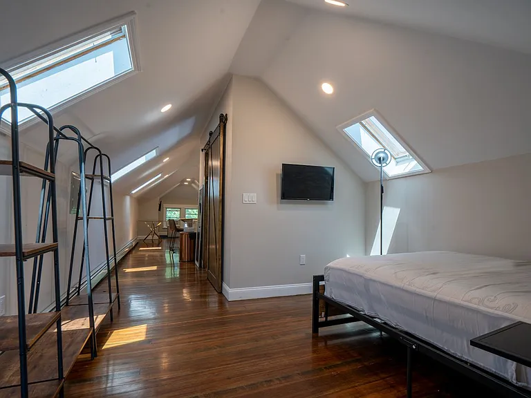 448 Pleasant Valley Pkwy #3 — Photo 16