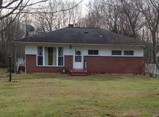 318 Lanewood Dr, New Castle, PA