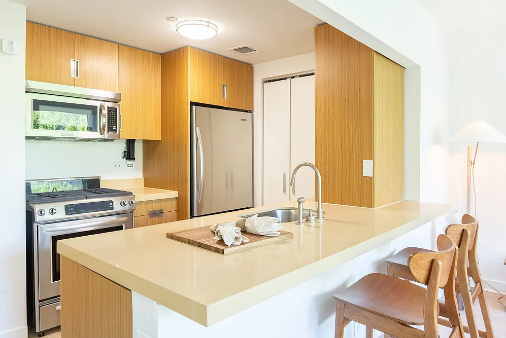 450 West 17th Street — Photo 3