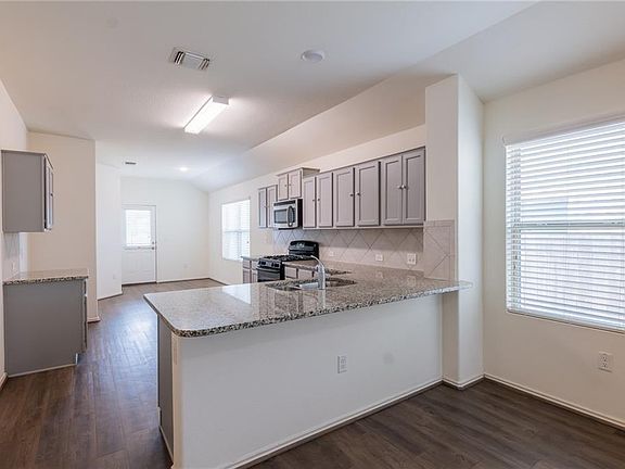 3rd image of 7307 Dungarees Way