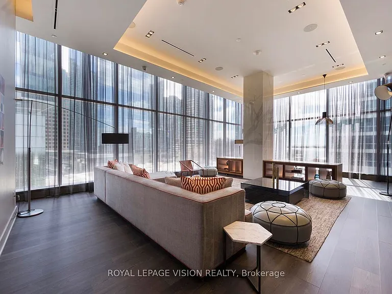 10 York St #4412 — Photo 9