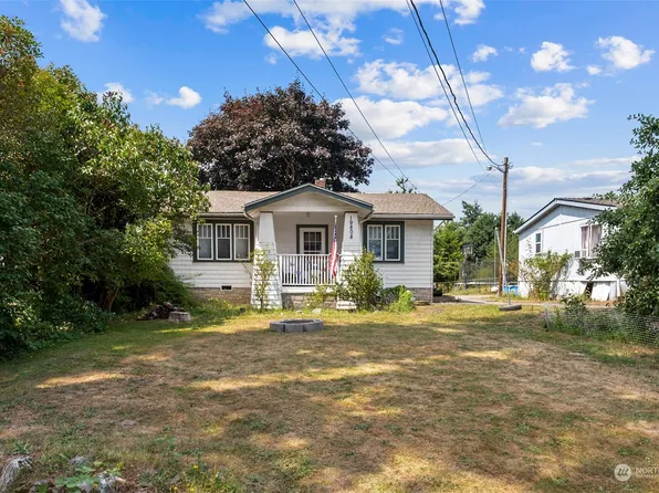 19808 24th Avenue W, Lynnwood, WA 98036