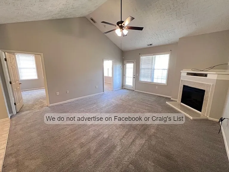 4010 Bardstown Ct #202 — Photo 2