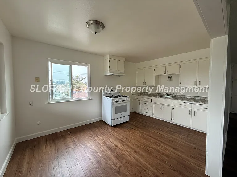 857 Manhattan Ave #1 — Photo 3