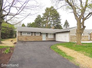 20629 Selfridge Pkwy, Highland Hills, OH 44122