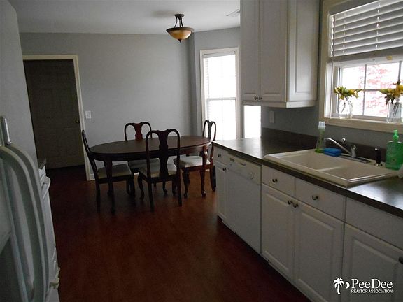 3rd image of 1607 Southwood Ct