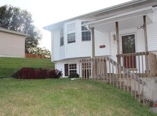 4704 Rock Springs Rd, Saint Joseph, MO 64505