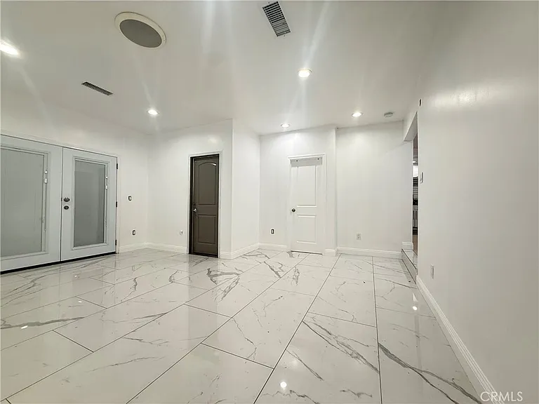 15048 Chetney Dr — Photo 10