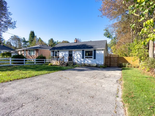 210 Cox Mill Rd, Barrie, ON L4N 4G5