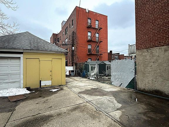 2nd image of 3958 65th Street