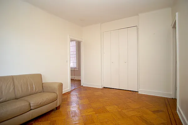 Rented by Astoria Realty | media 2
