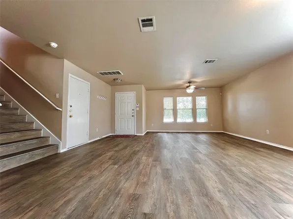 3515 Sandy Brook Dr, Round Rock, TX 78665