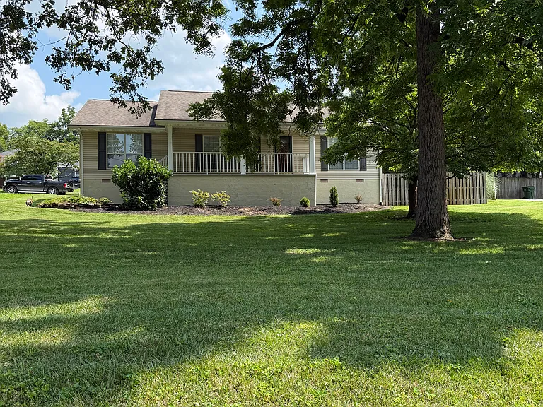 1710 Sevierville Rd — Photo 2