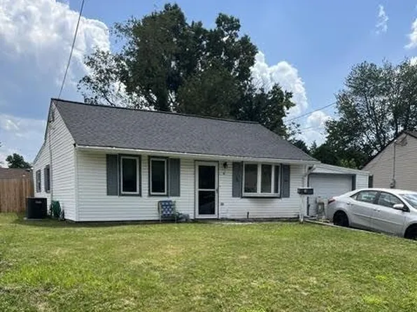 10 Knollwood Rd E, Edison, NJ 08817