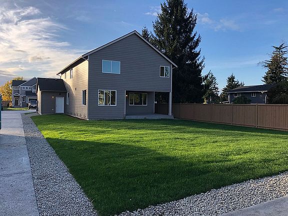 4th image of 18017 38th Avenue Ct E