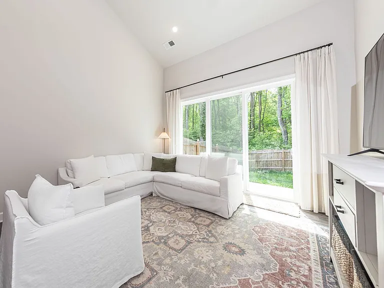 5273 Twilight Ct — Photo 5