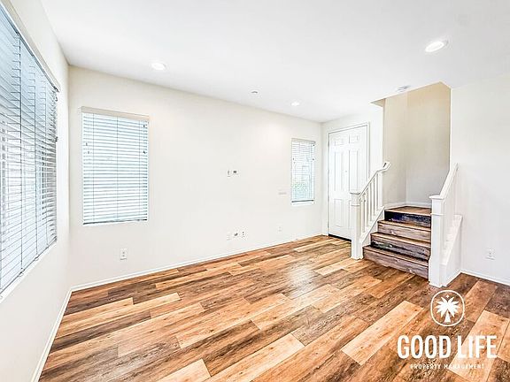 5th image of 1845 Olivia St
