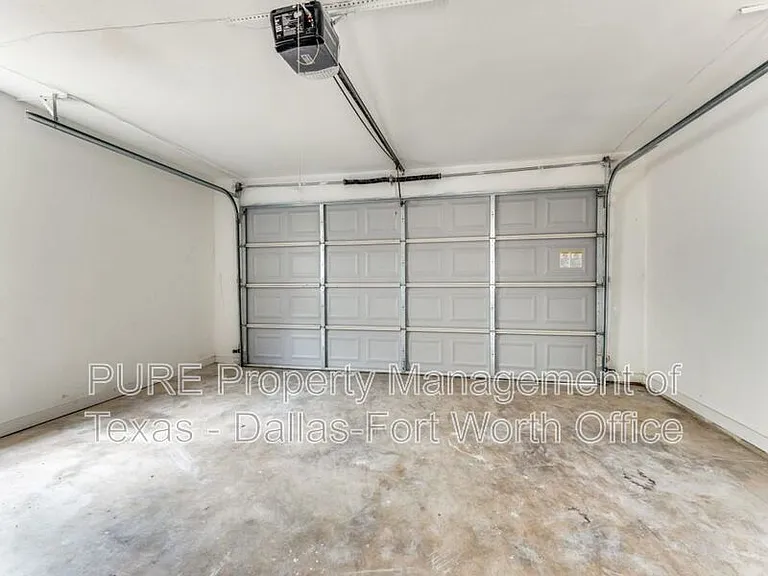 1224 Parkwood Pl — Photo 16