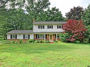 17 Blue Spruce Ln, Ballston Lake, NY 12019
