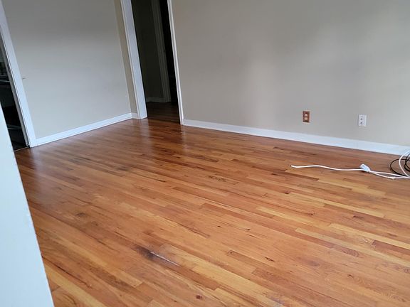 4th image of 2020 N Cotner Blvd