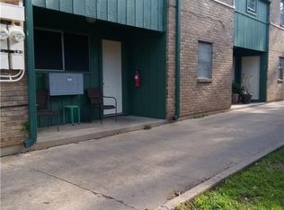 924 N Locust St APT 3, Denton, TX 76201