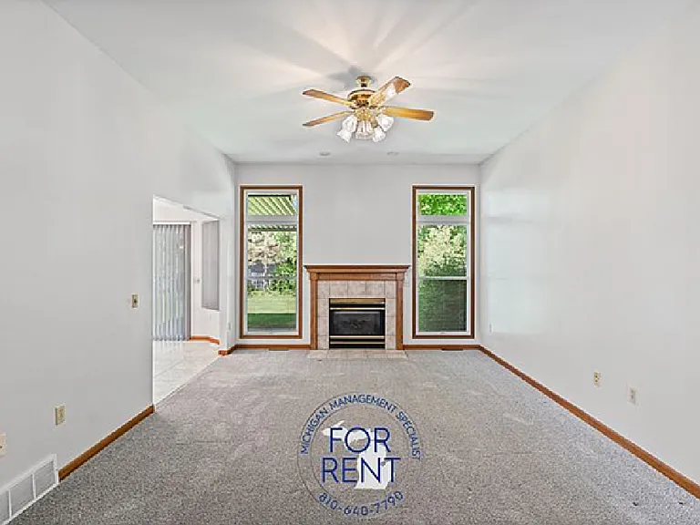 3263 Silverwood Dr — Photo 31