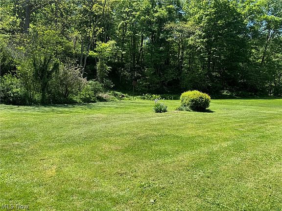 5th image of 71 Lucy Dr