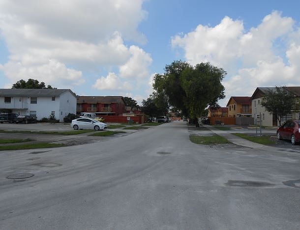 2nd image of 2305 W 66th Pl #306