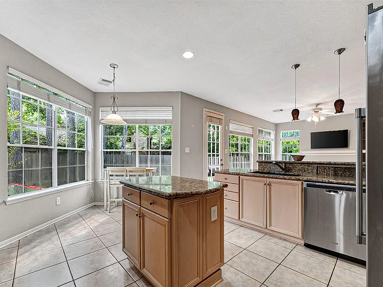 150 Wisteria Walk Cir — Photo 17