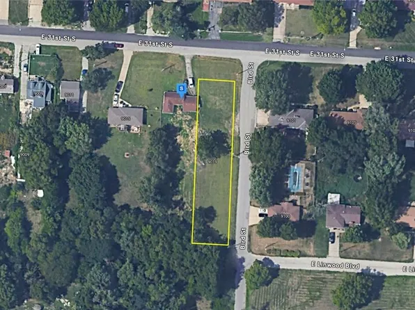 9021 E 31st St S, Independence, MO 64052