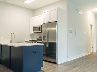 2334 S Hoyne Ave #1R, Chicago, IL 60608